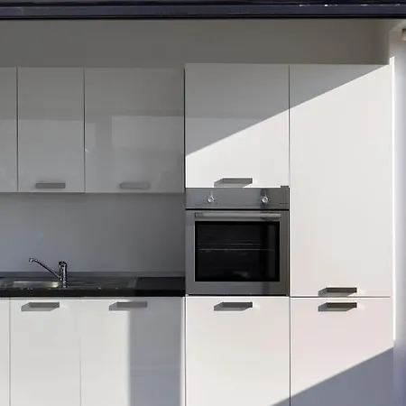 Modern 2 Bedroom Penthouse With Huge Terrace And Sea Views - 2 Mins From Sea - Qawra Apartamento *