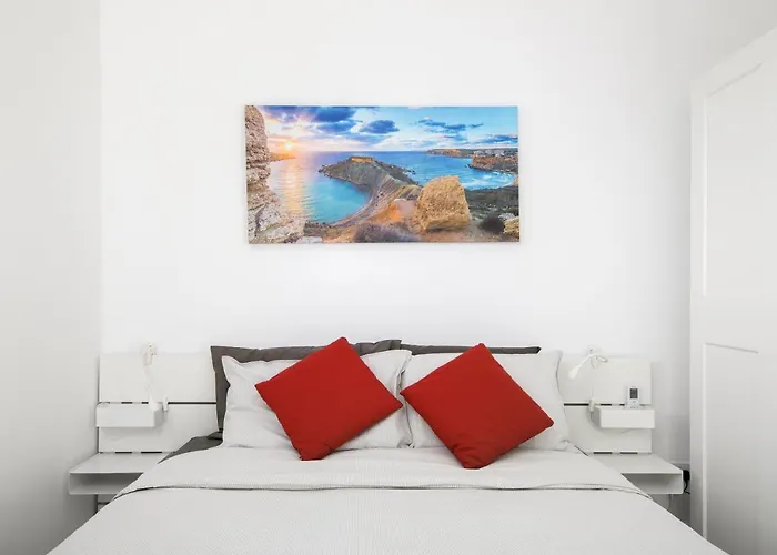 Modern 2 Bedroom Penthouse With Huge Terrace And Sea Views - 2 Mins From Sea - Qawra Appartement *