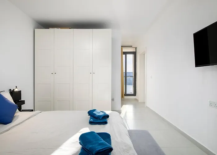 Appartement Modern 2 Bedroom Penthouse With Huge Terrace And Sea Views - 2 Mins From Sea - Qawra San Pawl il-Baħar