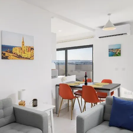 Modern 2 Bedroom Penthouse With Huge Terrace And Sea Views - 2 Mins From Sea - Qawra *