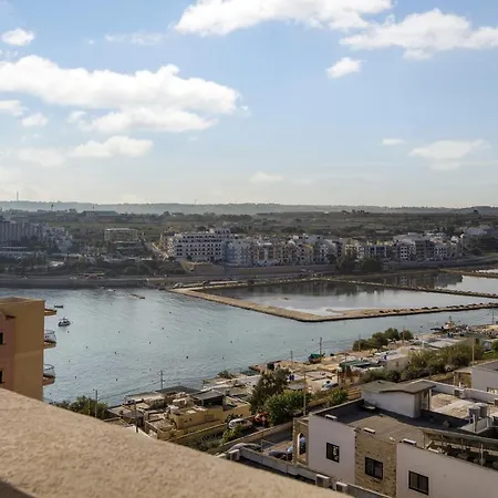 דירה Modern 2 Bedroom Penthouse With Huge Terrace And Sea Views - 2 Mins From Sea - Qawra