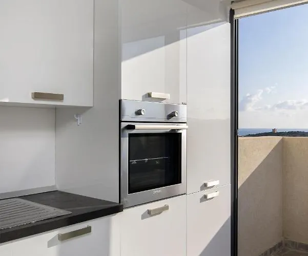 Modern 2 Bedroom Penthouse With Huge Terrace And Sea Views - 2 Mins From Sea - Qawra Appartement St. Paul's Bay