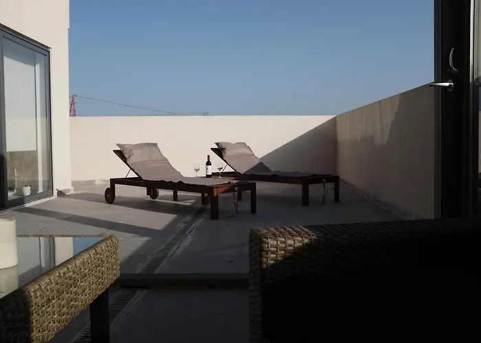Appartement Modern 2 Bedroom Penthouse With Huge Terrace And Sea Views - 2 Mins From Sea - Qawra