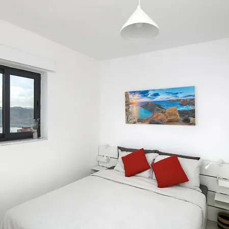 Modern 2 Bedroom Penthouse With Huge Terrace And Sea Views - 2 Mins From Sea - Qawra Appartement